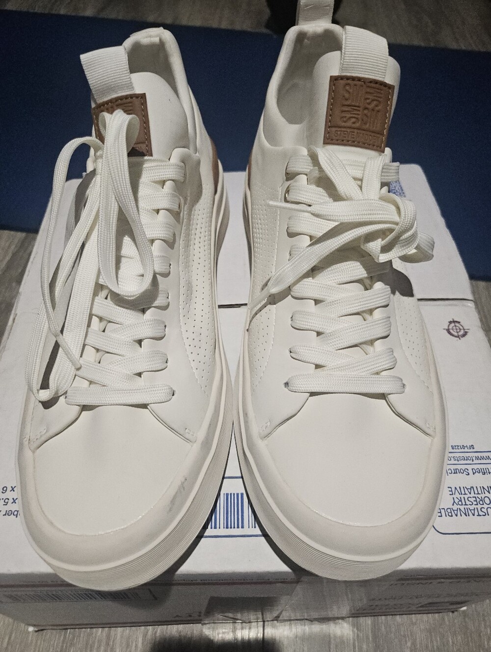 Steve Madden White Low-Top Sneakers with Tan Leather Logo